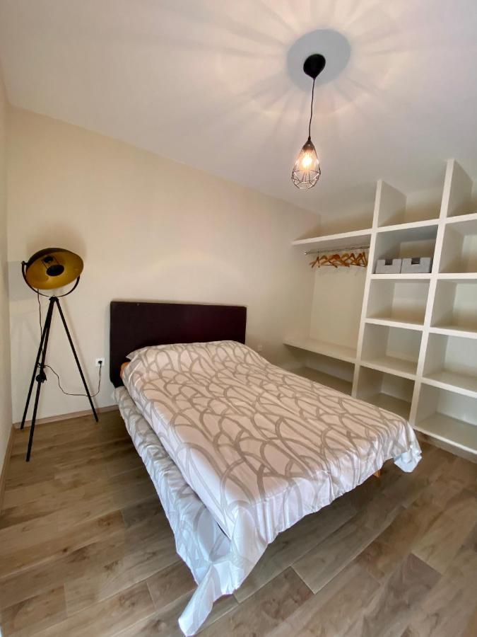 Apartment With Balcony And Free Parking Zadar Extérieur photo